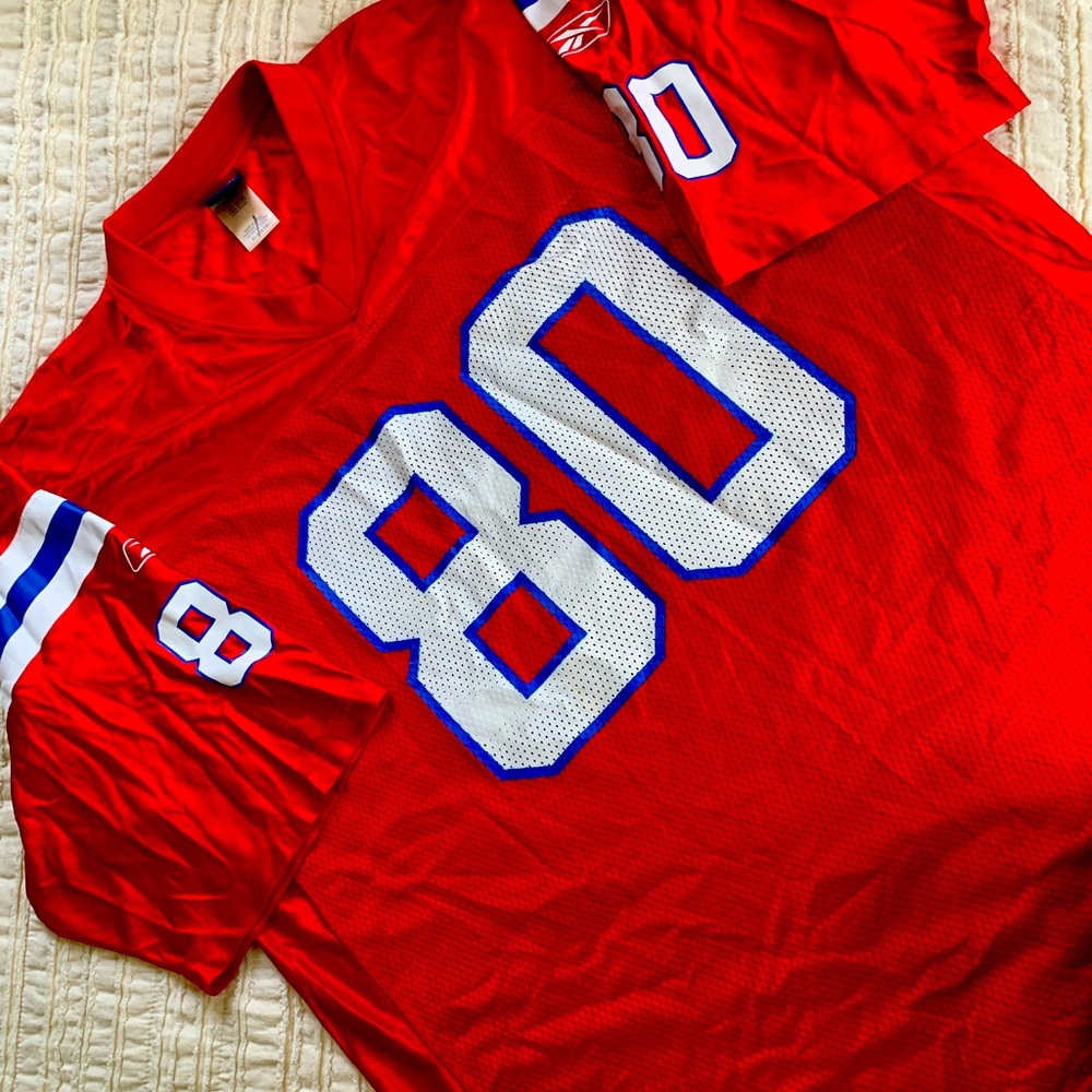 Men’s NFL Jersey.